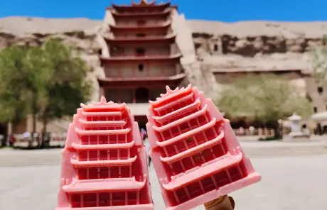 China Silk Road tour with Mogao Grottoes
