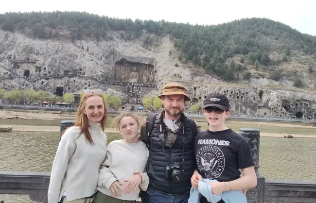 Louyang Day Tour from Xian: Longmen Grottoes and Shaolin Temple