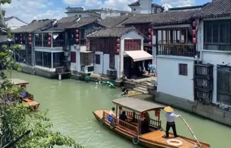 Shanghai Zhujiajiao Water Town boat ride